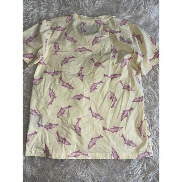 Velero Kids Sz. 7 Yellow W/ Pink Shark Design Tee. Soft, Great Shape - Picture 7 of 8